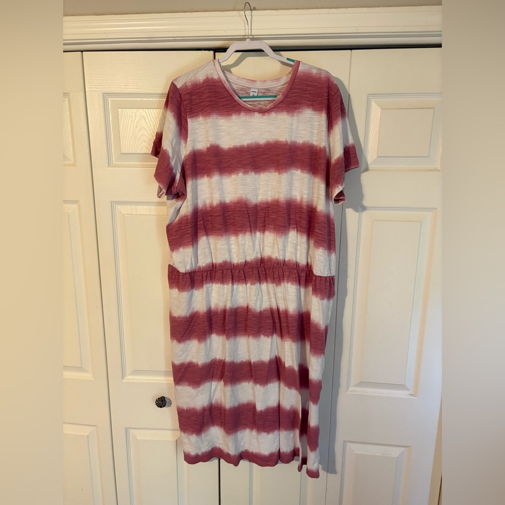Old Navy Pink and White Dress